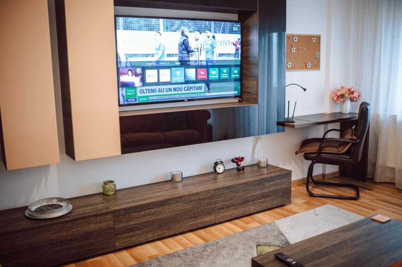 Adrian Home Libra بلوييست المظهر الخارجي الصورة